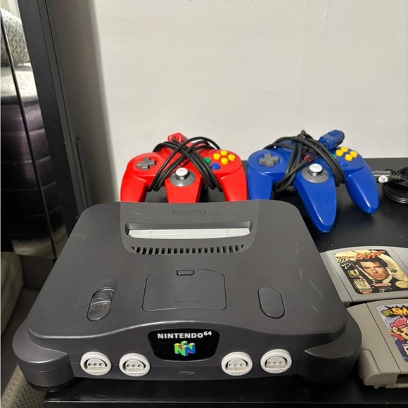 Nintendo Gray Console with Controllers and Game Cartridges - Picture 5 of 5